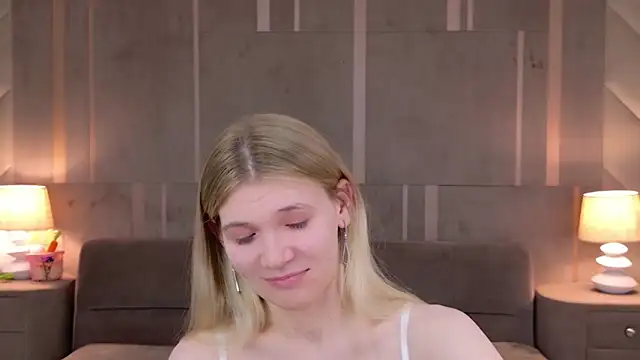 Vivien Hans online show from April 2026 04:28:01 AM