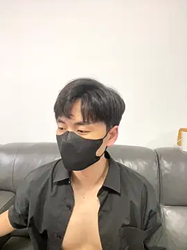 kimze7 online show from December 2025 02:35:01 PM