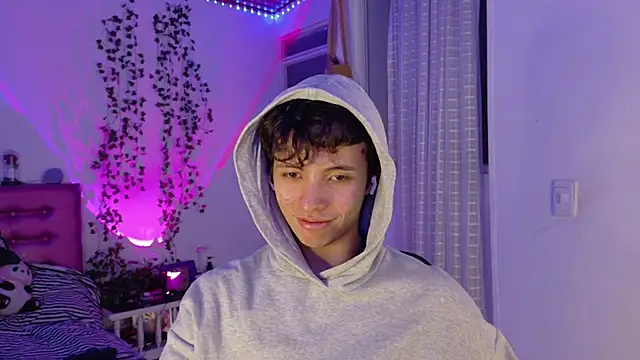 Dani Dancer online show from June 2026 01:21:01 AM