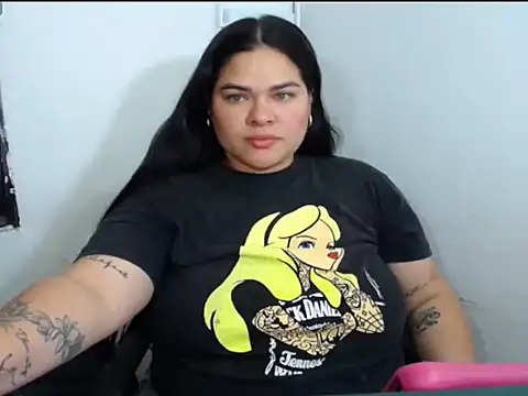 Snapshot of NinaFuentes2X chatting on July 2026 03:17:02 AM NinaFuentes2X online show from July 2026 03:17:02 AM