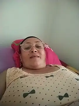 Nini Love  online show from February 2026 10:36:01 PM