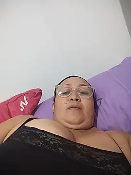 Nini Love  online show from February 2026 11:21:02 PM