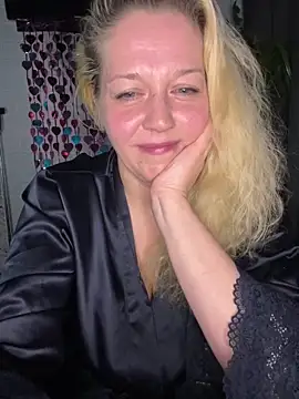 JenniferCarmen online show from February 2026 09:11:01 PM