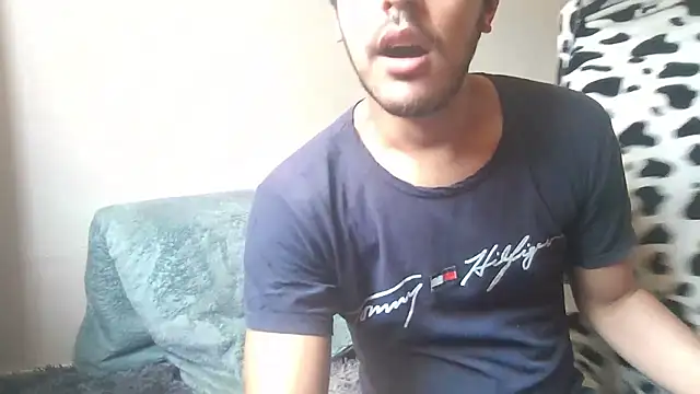 Hot Contrasts online show from January 2026 06:12:02 PM