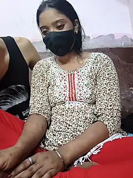 Snapshot of couplegk71 chatting on February 2026 03:41:02 PM couplegk71 online show from February 2026 03:41:02 PM