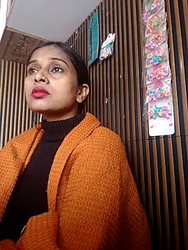 nehakapoor89 online show from February 2026 07:18:01 AM