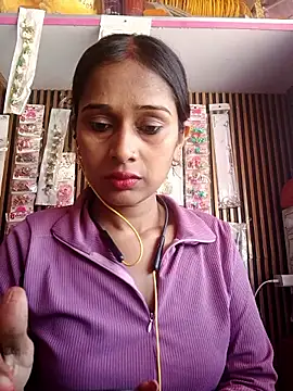 nehakapoor89 online show from February 2026 07:27:01 AM