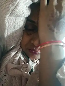 nehakapoor89 online show from February 2026 04:58:02 PM