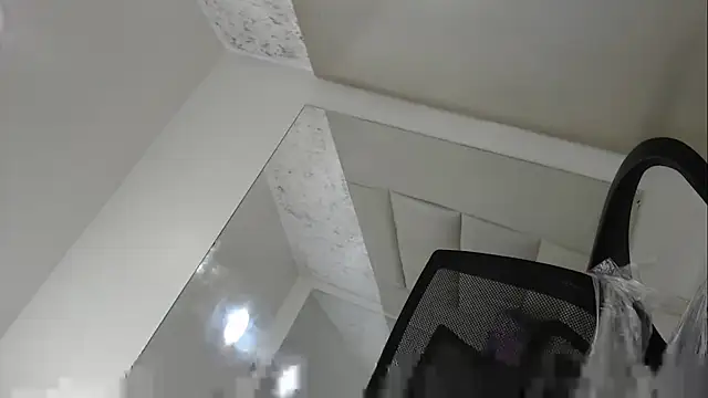 Snapshot of Matewhottx chatting on December 2025 11:37:01 AM Matewhottx online show from December 2025 11:37:01 AM