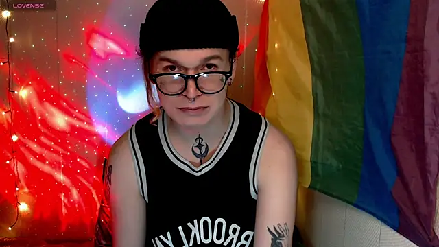 Steve q online show from December 2025 09:22:02 PM