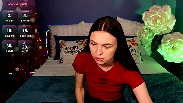 MaxinCarroll online show from December 2025 07:18:01 PM