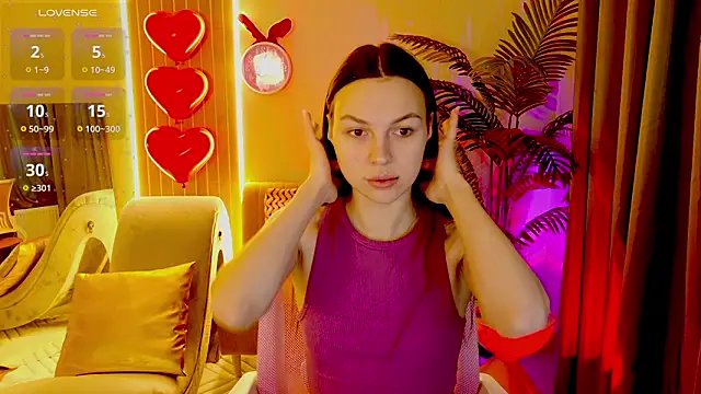 MaxinCarroll online show from February 2026 06:09:01 AM