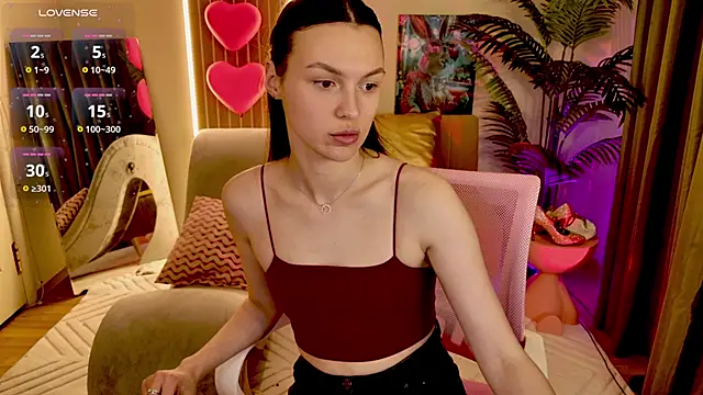 MaxinCarroll online show from April 2026 01:41:01 PM