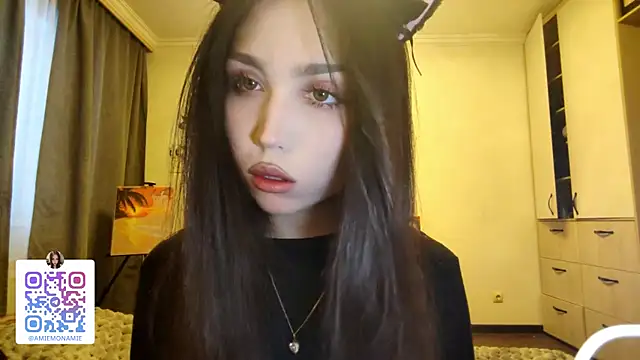 Qwami Amie online show from January 2026 06:26:02 AM