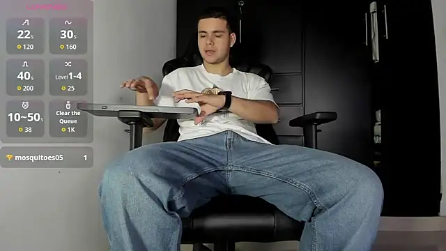 Liam Mateo online show from January 2026 12:47:02 AM