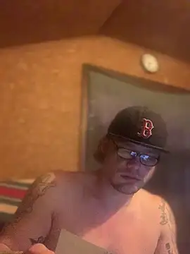 Snapshot of Ldnick69 chatting on February 2026 09:12:02 PM Ldnick69 online show from February 2026 09:12:02 PM