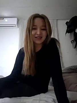 Snapshot of SherrylShaw chatting on December 2025 07:43:02 PM SherrylShaw online show from December 2025 07:43:02 PM