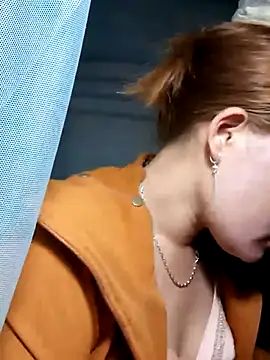 yana-zz online show from April 2026 04:48:02 PM