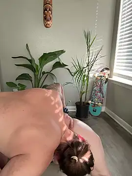 Snapshot of Nickithicks chatting on January 2026 02:44:01 PM Nickithicks online show from January 2026 02:44:01 PM