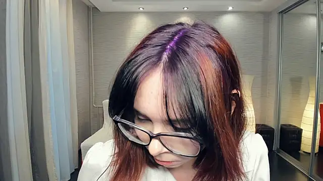 Snapshot of TempieLegrant chatting on December 2025 09:03:01 AM TempieLegrant online show from December 2025 09:03:01 AM