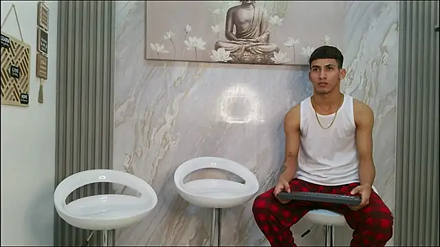 HORNY PRETTY online show from February 2026 01:28:01 PM