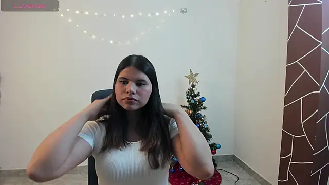 Snapshot of Naomi-Blaze chatting on December 2025 01:59:02 PM Naomi-Blaze online show from December 2025 01:59:02 PM