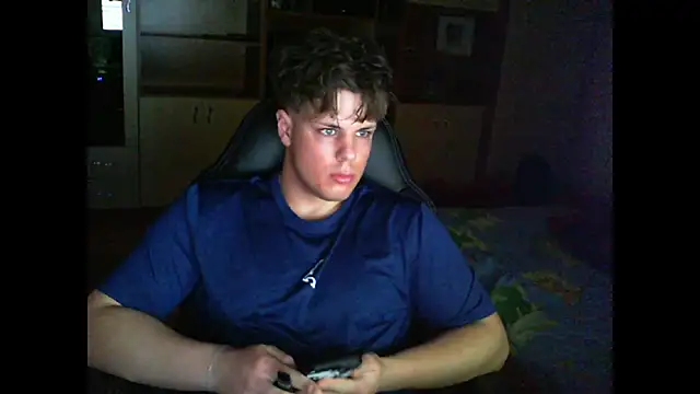 GymGuy0505 online show from February 2026 10:44:01 PM