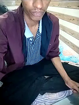 Snapshot of xoupleaura chatting on December 2025 10:31:01 AM xoupleaura online show from December 2025 10:31:01 AM