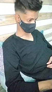 xoupleaura online show from December 2025 02:24:01 PM