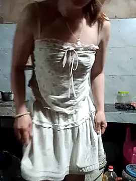 Snapshot of little-effy chatting on July 2026 09:39:01 PM little-effy online show from July 2026 09:39:01 PM