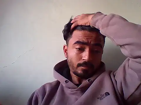 Snapshot of no_one_knows_ chatting on December 2025 02:50:01 AM no one knows online show from December 2025 02:50:01 AM