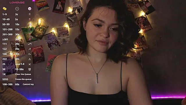 Snapshot of YummyTira chatting on December 2025 12:39:02 AM YummyTira online show from December 2025 12:39:02 AM