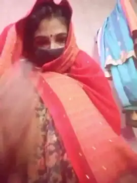 Laxmi9090 online show from January 2026 11:31:01 PM