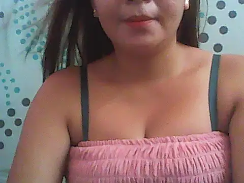 Snapshot of Chinita_charm chatting on December 2025 06:41:02 AM Chinita charm online show from December 2025 06:41:02 AM