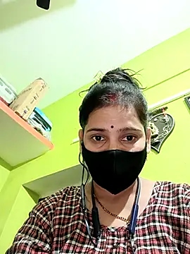 Snapshot of Lali-laila chatting on December 2025 05:06:02 PM Lali-laila online show from December 2025 05:06:02 PM