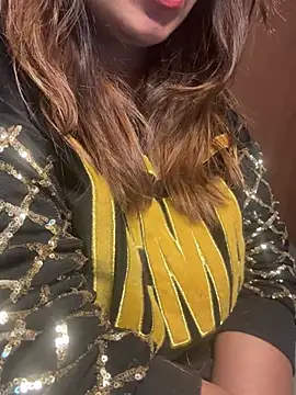 butterflyslay online show from January 2026 03:54:02 AM