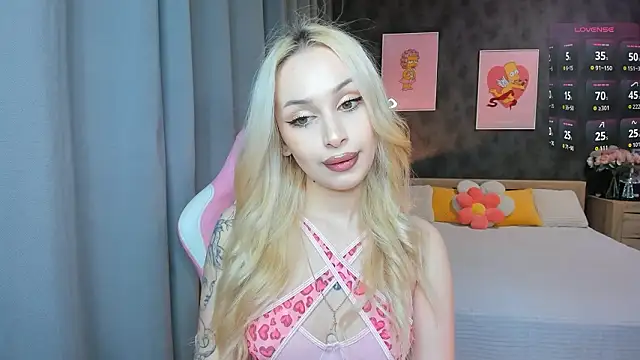 LanaMiracle online show from February 2026 04:09:01 AM