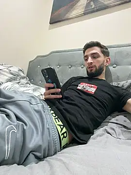 Juliann69Ramiro online show from February 2026 11:36:02 PM