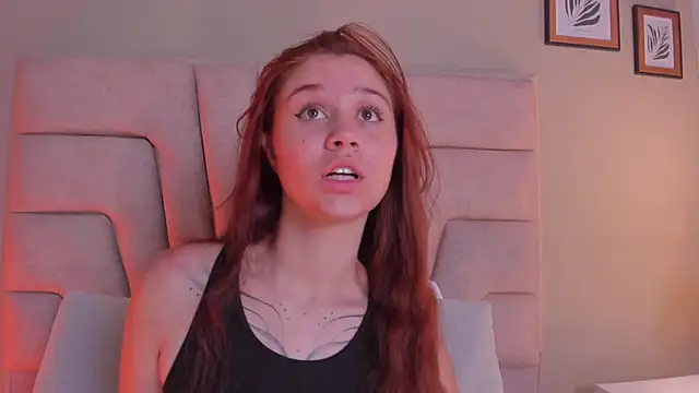 Snapshot of Amelia_Saenz_ chatting on June 2026 08:31:01 PM Amelia Saenz online show from June 2026 08:31:01 PM