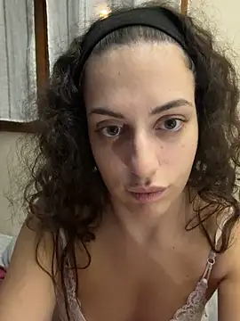 CoquineCharmeuse online show from February 2026 06:17:02 PM