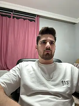 Snapshot of berke3424 chatting on February 2026 11:31:02 PM berke3424 online show from February 2026 11:31:02 PM