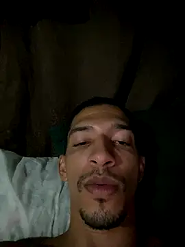 Snapshot of rocchw chatting on December 2025 01:11:02 AM rocchw online show from December 2025 01:11:02 AM