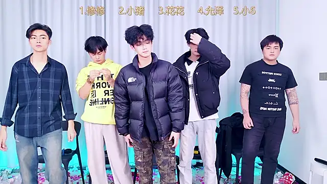 QYBOYS 010 online show from December 2025 05:07:02 PM