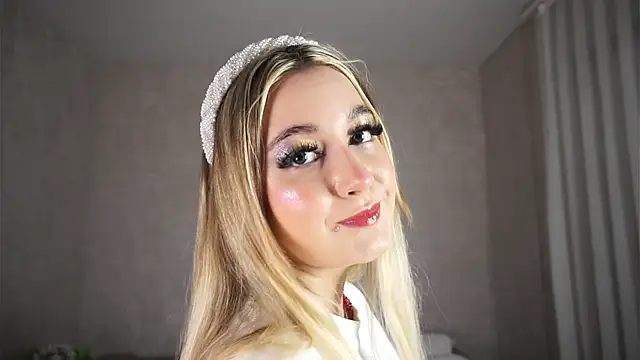 Snapshot of AlessandraPatel chatting on December 2025 05:02:02 AM AlessandraPatel online show from December 2025 05:02:02 AM