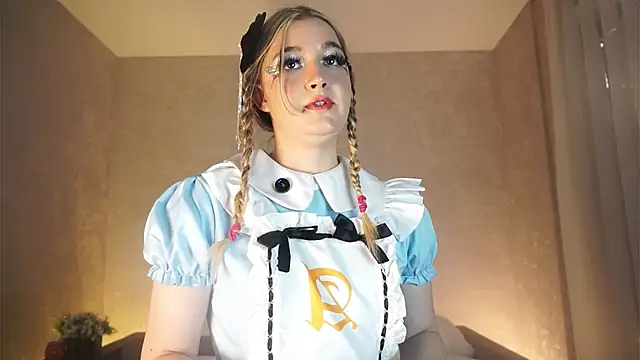 Snapshot of AlessandraPatel chatting on December 2025 06:18:01 AM AlessandraPatel online show from December 2025 06:18:01 AM