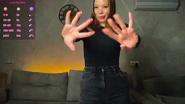 Cara Sweet1 online show from April 2026 07:33:01 PM