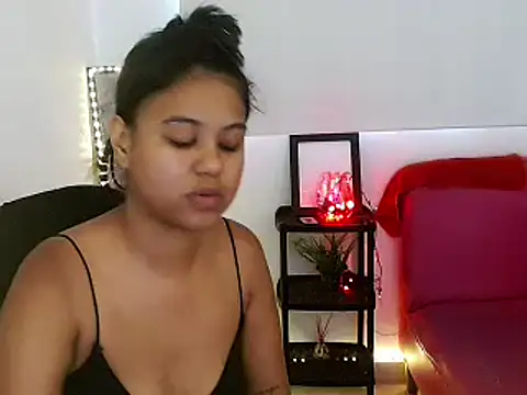 Shawnycarson online show from July 2026 06:23:02 PM