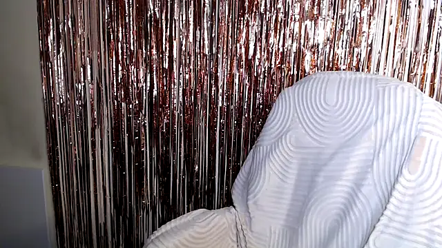 LiaSeass  online show from July 2026 01:04:02 PM