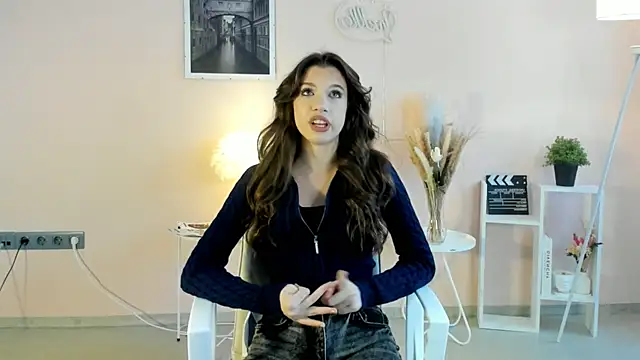 SherronRegler online show from December 2025 06:09:01 AM