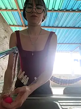 Yelena 77 online show from December 2025 02:13:02 PM